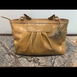 Genuine coach leather purse hand bag ho951-f13761